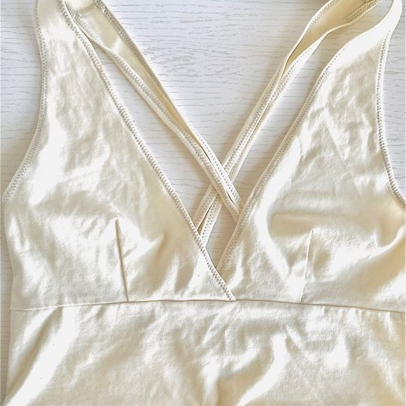 BDG Berth Strappy Bra in Cream - Picture 4 of 9